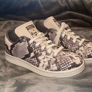 Stan Smith snake skin pattern Adidas